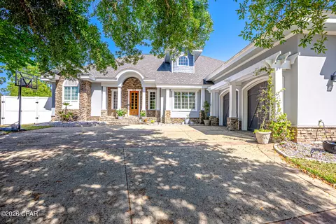 1203 Savannah Dr, Panama City, FL 32405