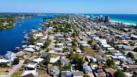 3914 Vicar St, Panama City Beach, FL 32408