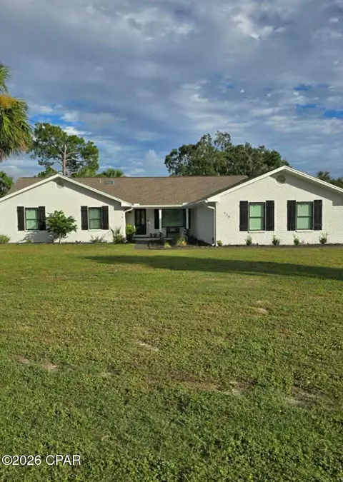 126 Queens Cir, Panama City, FL 32405
