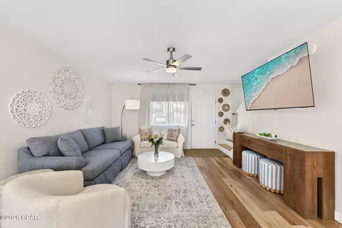 138 W Leslie Ln, Panama City Beach, FL 32407