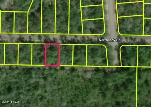 18 Normandy Dr, Chipley, FL 32428