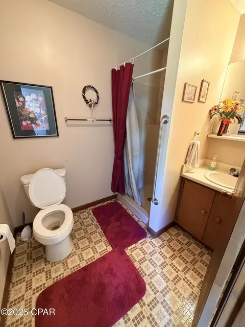 5373 8th St, Malone, FL 32445 photo 4