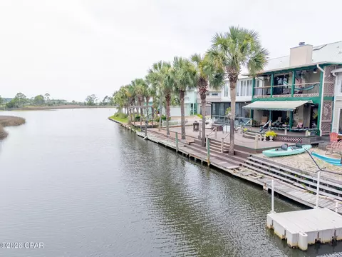 1227 Capri Dr, Panama City, FL 32405