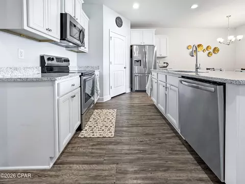Kitchen - 321 Highbrook Rd, Callaway, FL 32404 photo 2 of 3