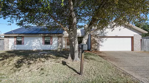 2904 Gallagher Dr, Panama City, FL 32405