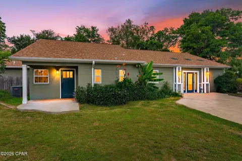 1305 Ware Dr, Panama City, FL 32401