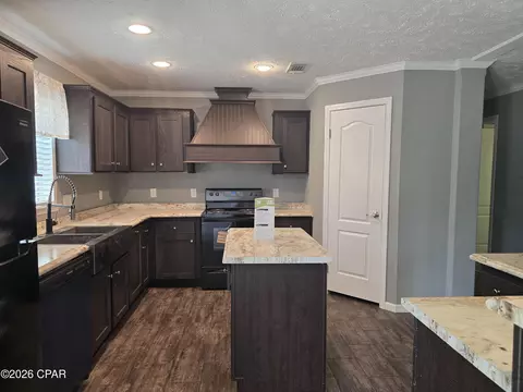 916 N Lloyd St, Crestview, FL 32536 photo 8