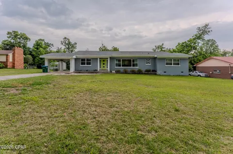 4344 Burton St, Marianna, FL 32446