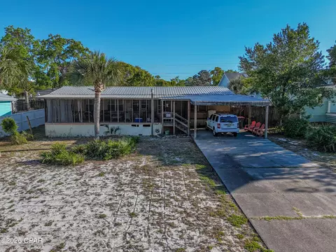 632 Malaga Pl, Panama City Beach, FL 32413