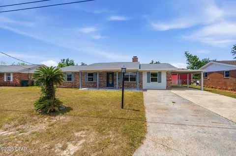 2020 Greenbriar Blvd, Lynn Haven, FL 32444