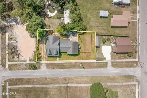 View/Area - 656 4th St, Chipley, FL 32428 photo 7 of 7