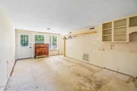 Other - 656 4th St, Chipley, FL 32428 photo 7 of 9