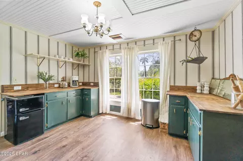Kitchen - 656 4th St, Chipley, FL 32428 photo 1 of 4