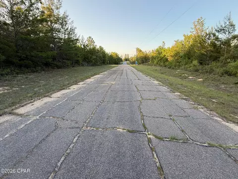 4131 Cambridge Dr, Chipley, FL 32428 photo 5