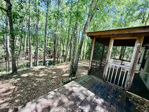 611 Alaqua Dr, Freeport, FL 32439
