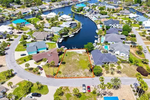 1420 Trout Dr, Panama City, FL 32408