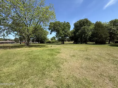 00 White Ave, Graceville, FL 32440