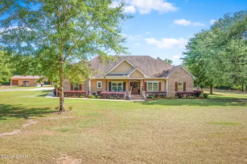 1649 Shady Oaks Ln, Chipley, FL 32428