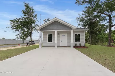 533 E 9th St, Panama City, FL 32401