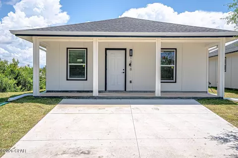 1028 Horizon Dr, Panama City, FL 32401