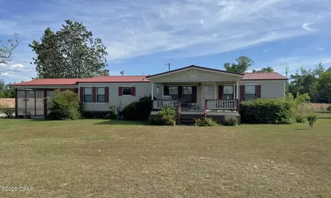 2246 Morris Rd, Cottondale, FL 32431