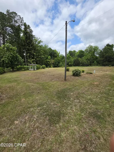 4995 State Highway 81, Ponce De Leon, FL 32455