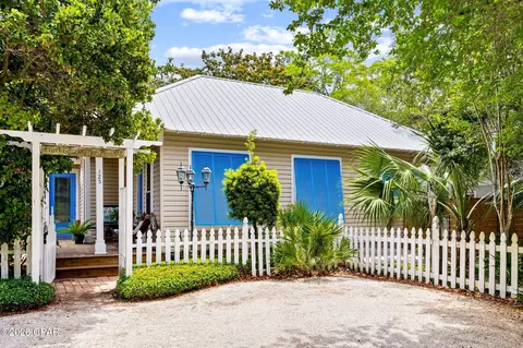 125 S Wells St, Panama City Beach, FL 32413