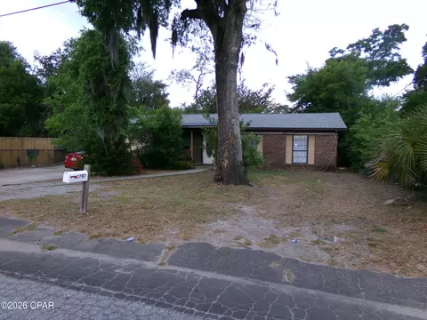 1707 Michigan Ave, Panama City, FL 32401
