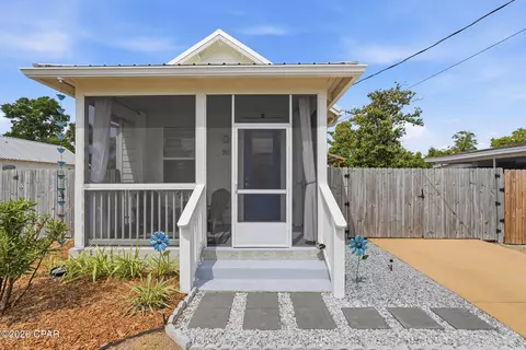911 Wilson Ave, Panama City, FL 32401