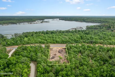 Nnn Country Club Boulevard, Chipley, FL 32428