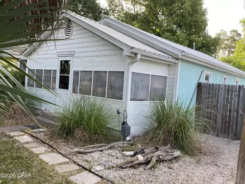 539 Duval St, Port St Joe, FL 32456
