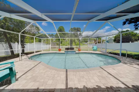 110 Bainbridge St, Panama City Beach, FL 32413