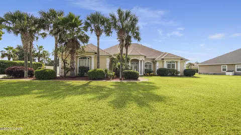 124 Legend Lakes Dr, Panama City, FL 32408