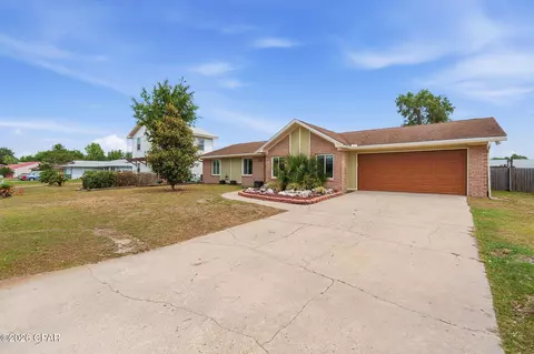 116 Derby Woods Dr, Lynn Haven, FL 32444
