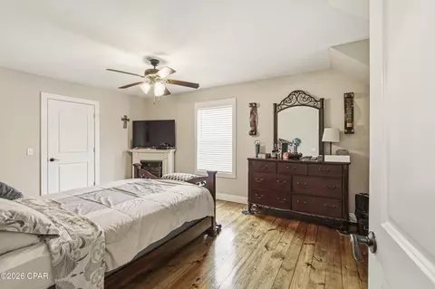 Bedroom - 2458 County Highway 3280, Freeport, FL 32439 photo 6 of 10