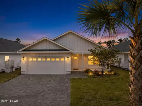 253 N Wells St, Panama City Beach, FL 32413