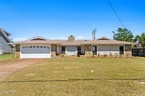 2902 Malone Dr, Panama City, FL 32405