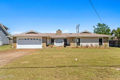2902 Malone Dr, Panama City, FL 32405