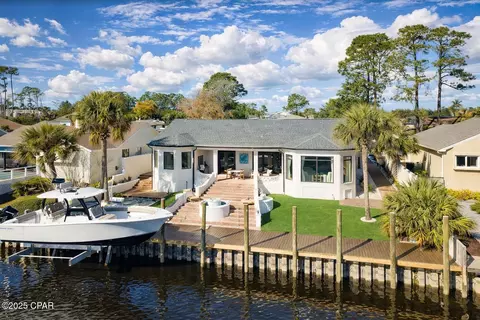 443 Wahoo Rd, Panama City Beach, FL 32408