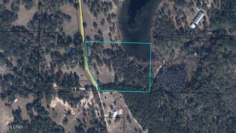 3557 Twin Pond Rd, Vernon, FL 32462