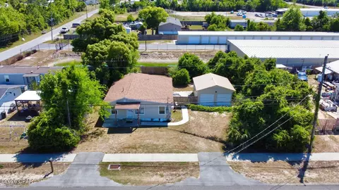 330 N Highway 22 A, Callaway, FL 32404