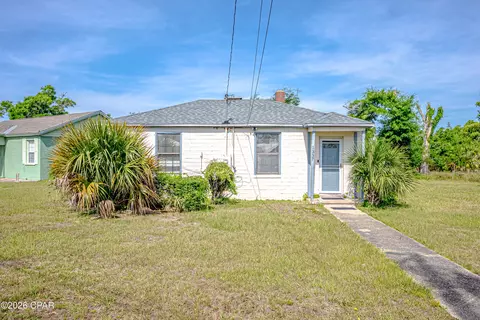 1337 Lincoln Dr, Panama City, FL 32401