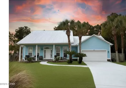 702 Lyndell Pl, Panama City, FL 32407