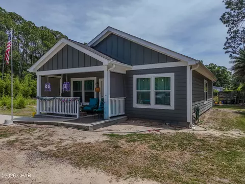 8411 Laird St, Panama City, FL 32408