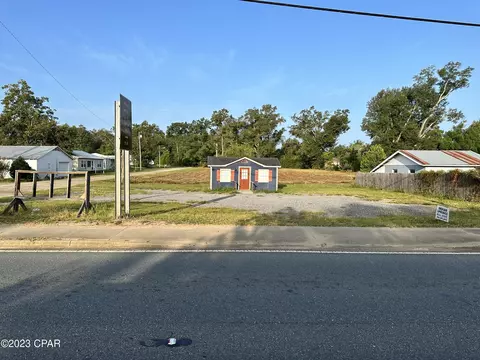 3127 Main St, Cottondale, FL 32431