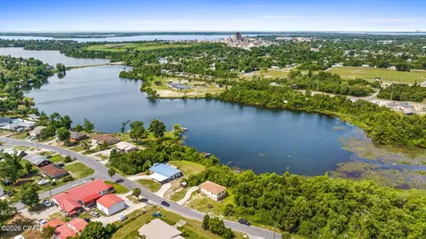 257 Arlington Dr, Panama City, FL 32404