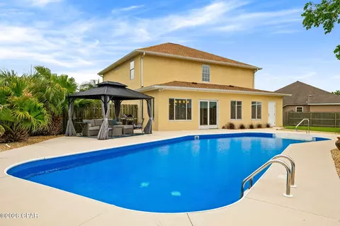 913 Mallory Dr, Panama City, FL 32405