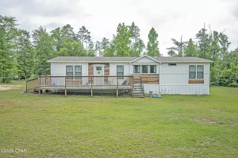 2504 Mildred Ln, Marianna, FL 32448