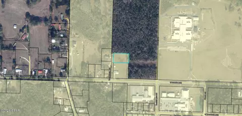 104 Treadwell Dr, Bonifay, FL 32425