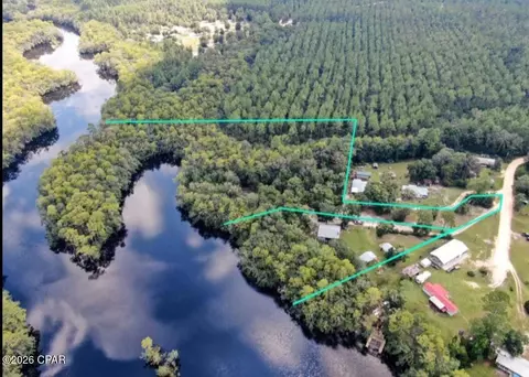 11413 Church Rd, Ebro, FL 32437